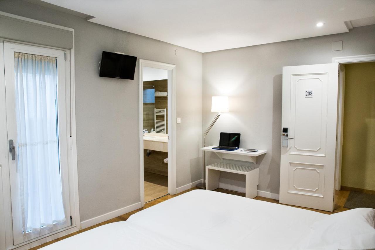 Hotel Mogay Chantada Extérieur photo