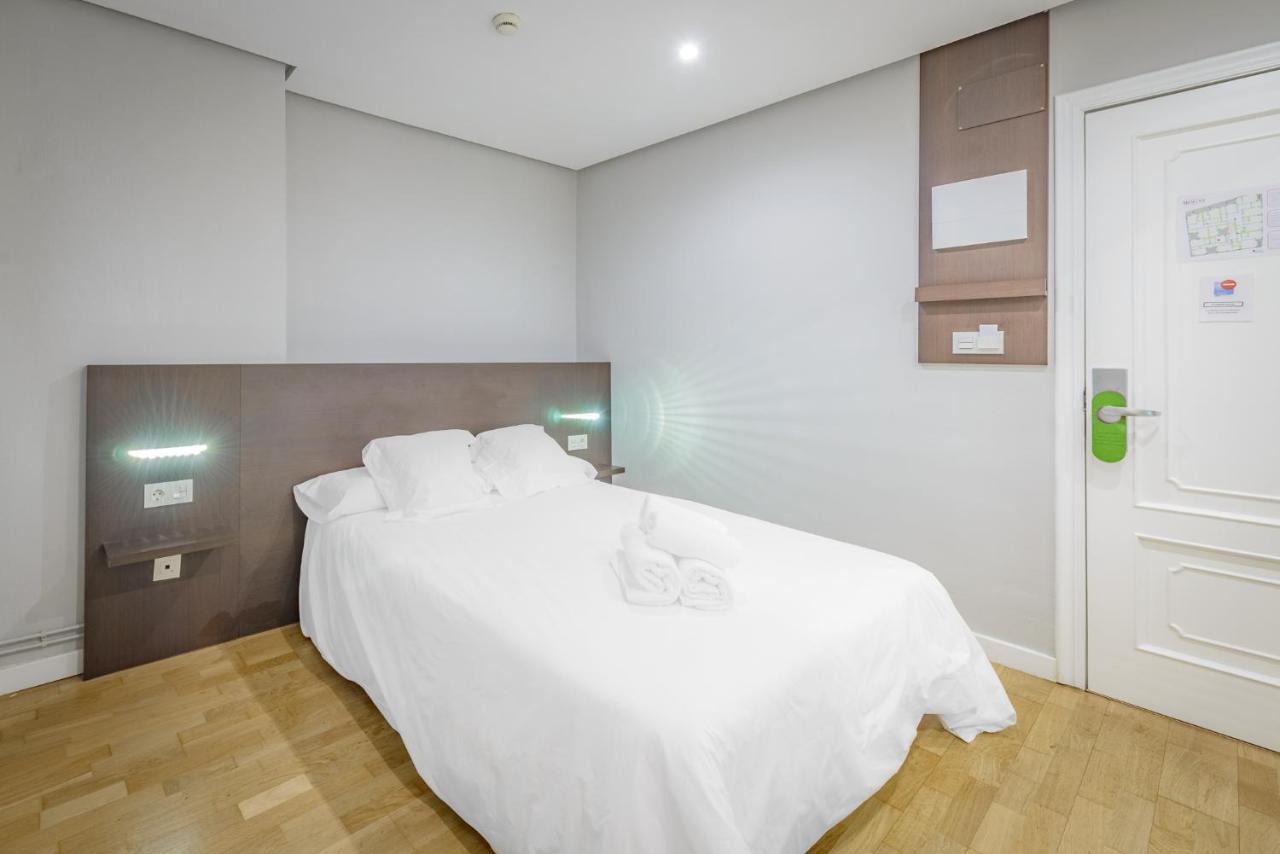 Hotel Mogay Chantada Extérieur photo