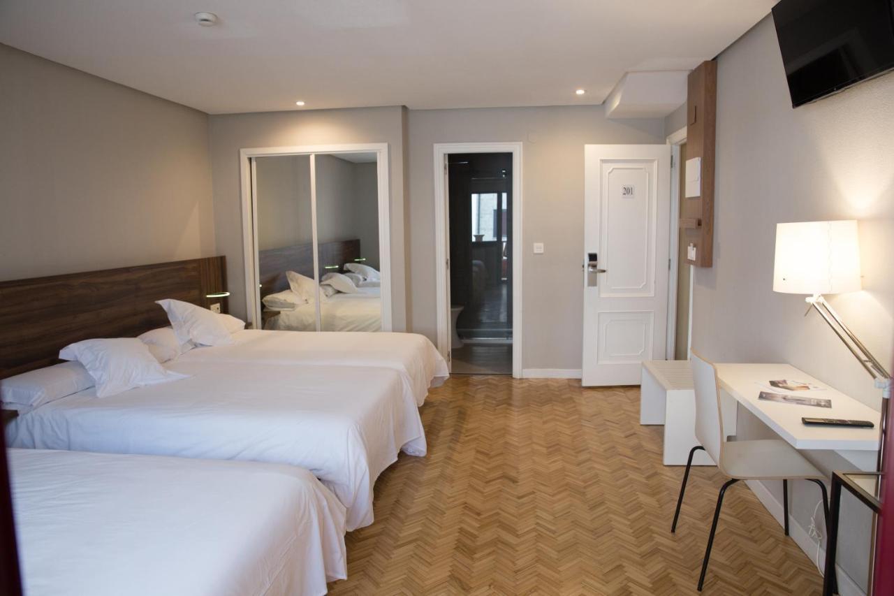 Hotel Mogay Chantada Extérieur photo